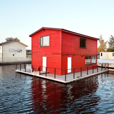 Коттедж Красный