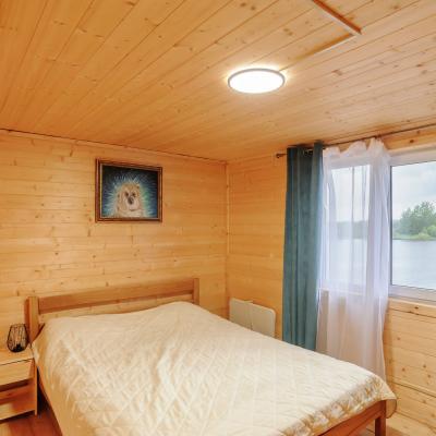 Коттедж Бирюзовый с баней на воде Жостово