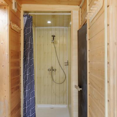 Коттедж Светлый с баней на воде Жостово