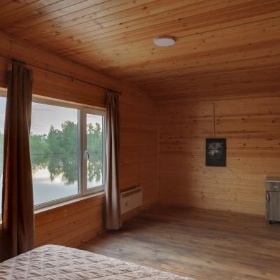 Коттедж Красный с баней на воде Жостово