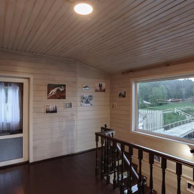 Коттедж Красный с баней на воде Жостово